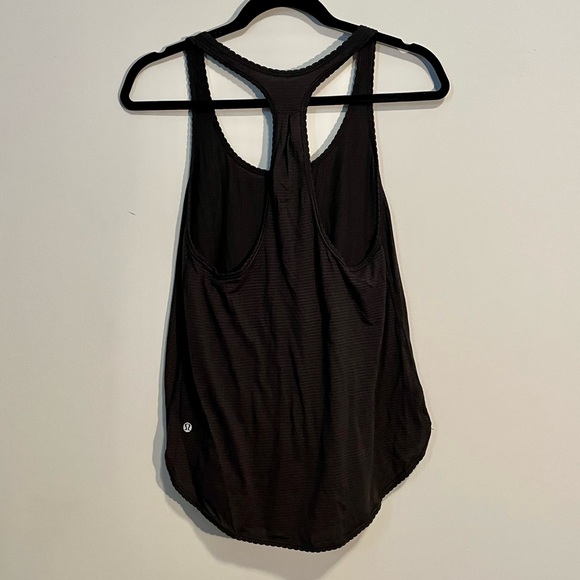 lululemon athletica Tops - Lululemon gold pin stripe tank top